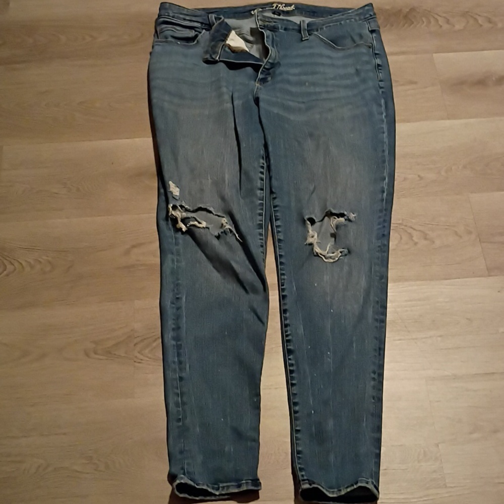 Universal Threads Jeans